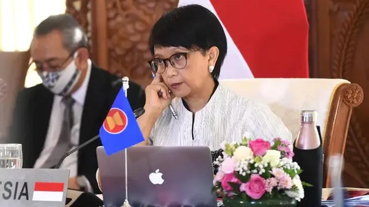 Namun dia masih menunggu arahan langsung dari Menteri Luar Negeri Retno Marsudi terkait detil tugas utamanya sebagai Wamenlu.