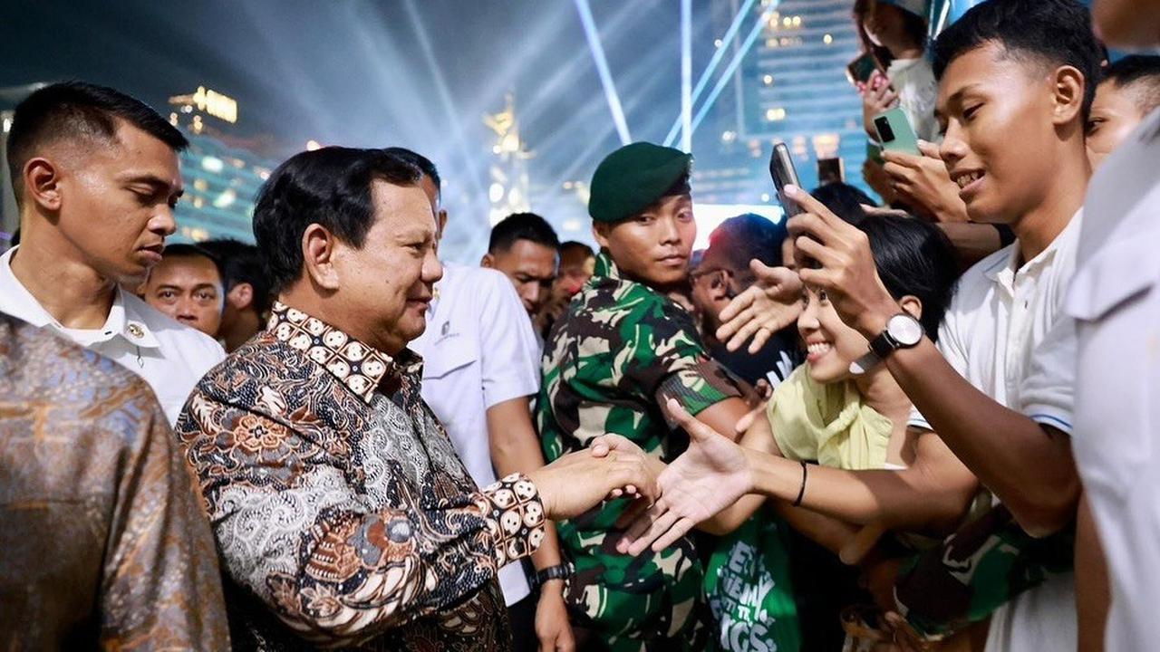 VIDEO: Tegas Dua Jenderal Bintang 4 Polri Sampaikan Pesan Prabowo di Malam Tahun Baru 2025