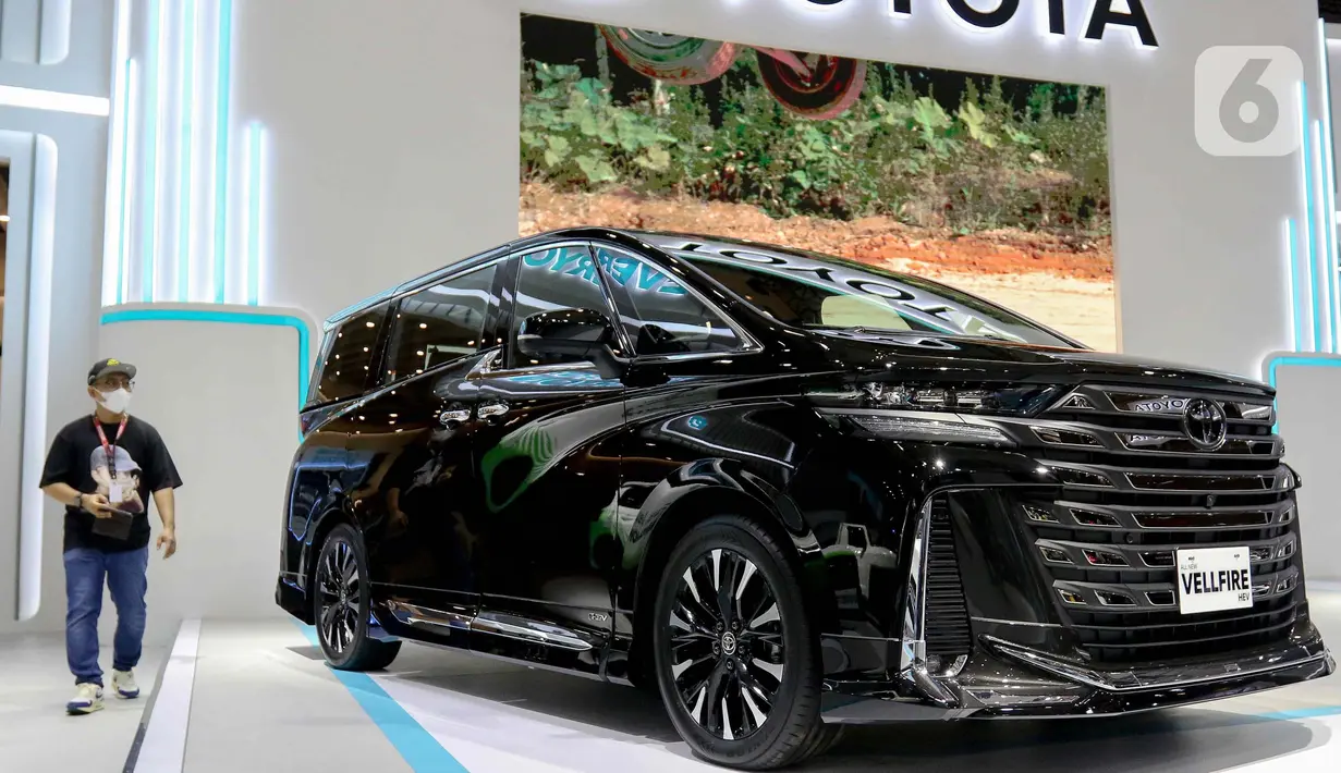 Pameran otomotif IIMS 2024 akan berlangsung hingga 25 Februari 2024. (Liputan6.com/Herman Zakharia)