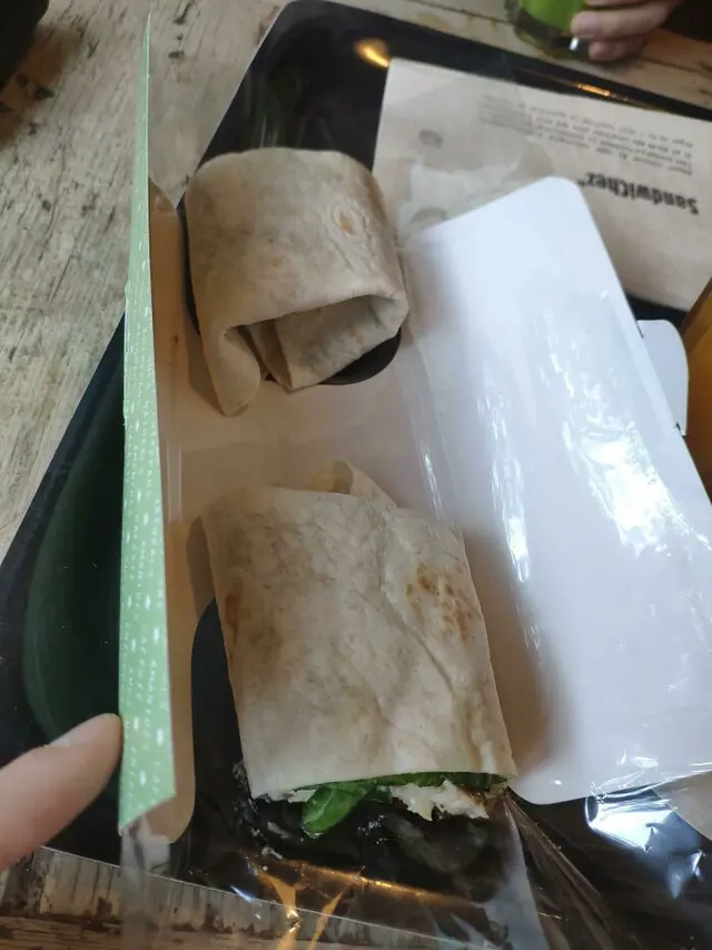 10 Potret Ngenes Makanan Tak Sesuai Ekspektasi Bikin Nyesek