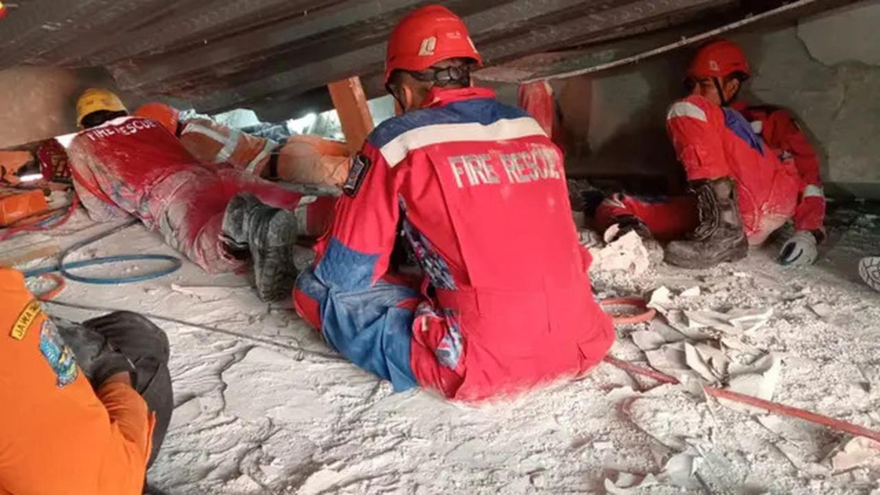 Sudah 86 Jam, Tim SAR Berpacu dengan Waktu Cari Korban Runtuhan Ponpes Al Khoziny Sidoarjo