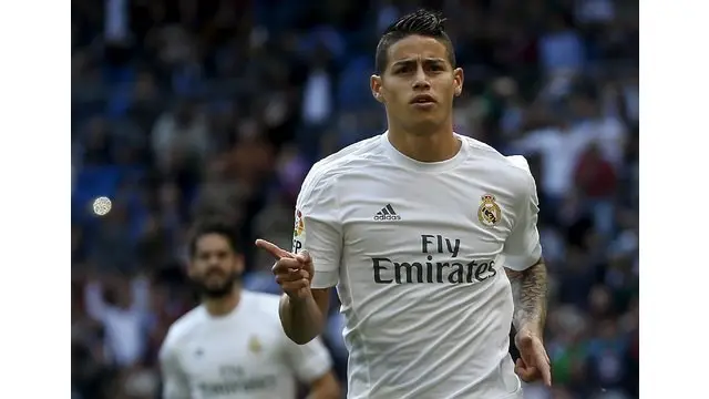 James Rodriguez mencetak gol indah melalui tendangan bebas saat Real Madrid menjamu Eibar di Santiago Bernabeu, Sabtu (9/4/2016). Gol tersebut menjadi gol pembuka kemenangan 4-0 Madrid atas Eibar.