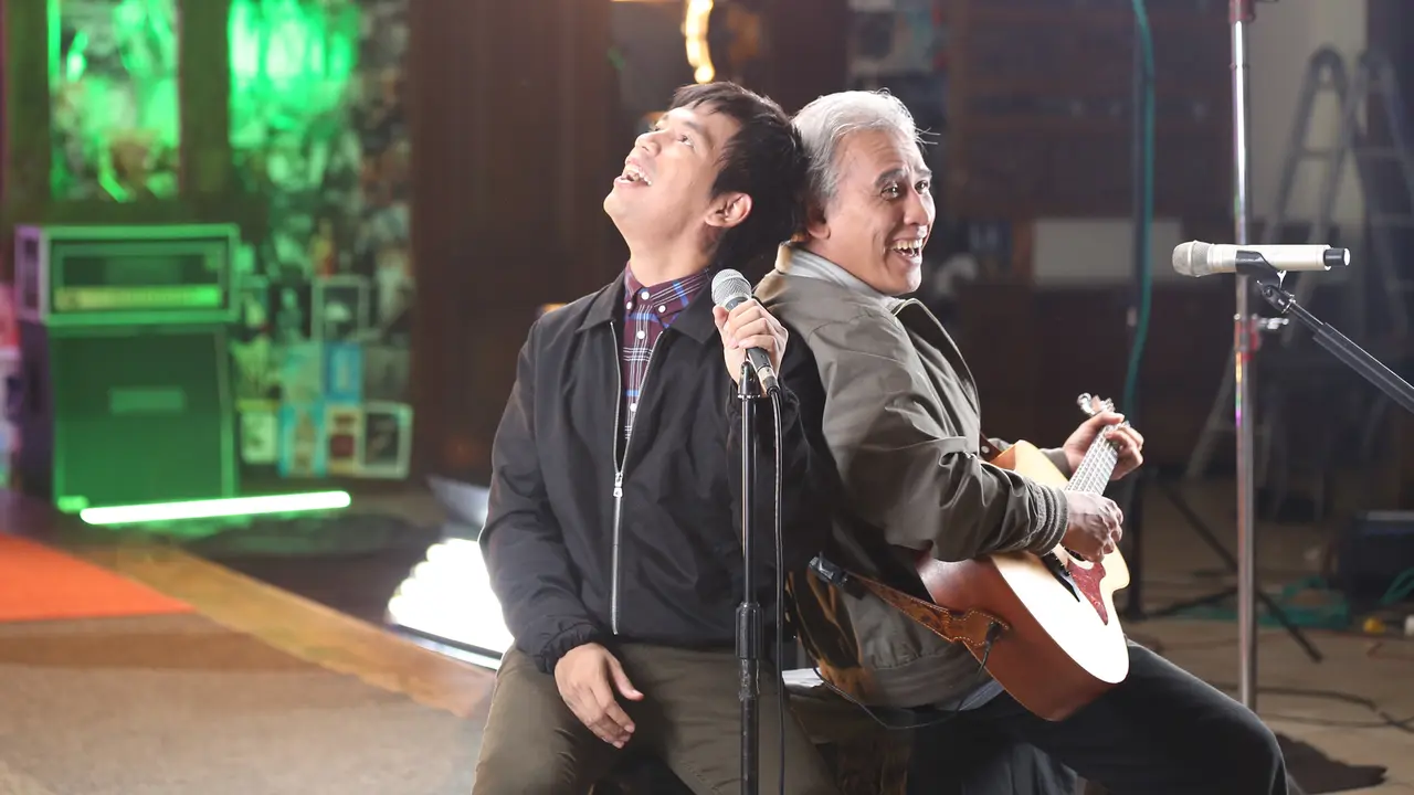 [Bintang] Iwan Fals dan d'Masiv