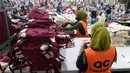 Berbagai jenis perlengkapan outdoor dihasilkan dari pabrik yang berdiri di lahan kurang lebih tiga hektare ini. (Liputan6.com/Herman Zakharia)