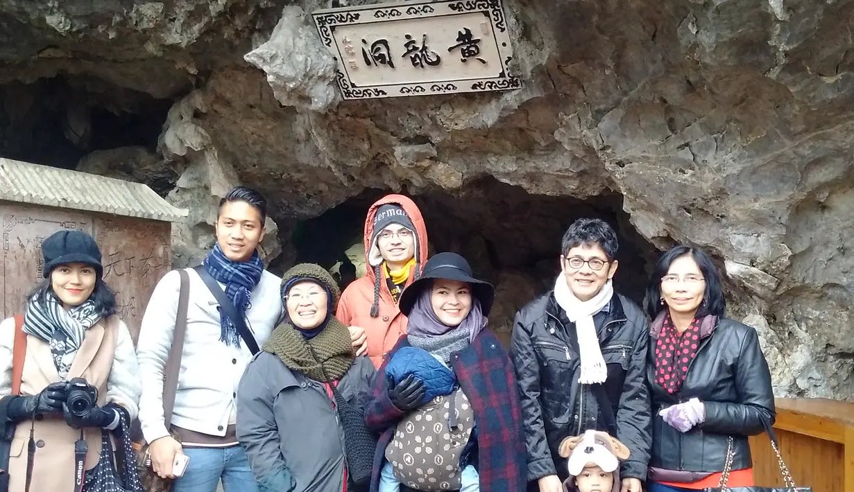 Sebagai seorang muslim, Boyke sangat memegang prinsip pernikahan sakinah, mawadah, dan warahmah dalam keluarganya. (dok. Pribadi. REPRO Adrian Putra/Bintang.com)