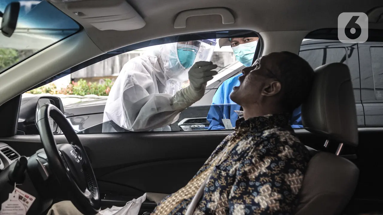 Lacak Penyebaran Covid-19 dengan Tes Swab PCR Drive Thru