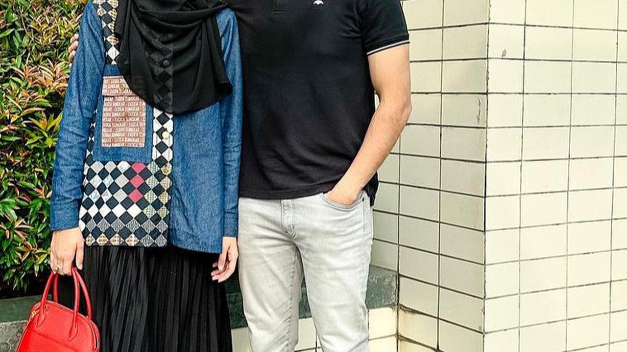 Terlebih lagi pada 2014 adik Zaskia Sungkar ini memutuskan untuk berhijab.