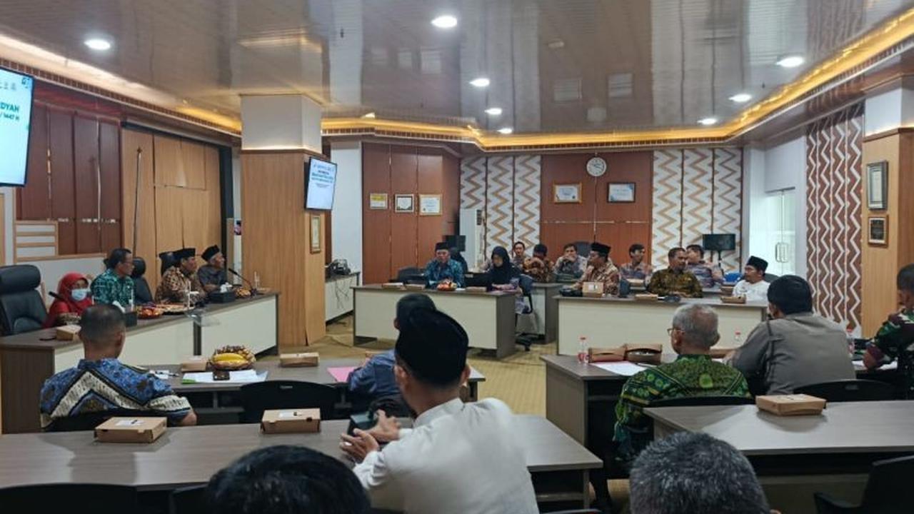 Baznas Tetapkan Besaran Zakat Fitrah 2026 Cirebon Rp45.000 per Jiwa