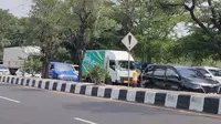 Penampakan jalur pantura arah Jakarta Macet imbas penerapan one way di sepanjang Tol. Foto (Liputan6.com / Panji Prayitno)