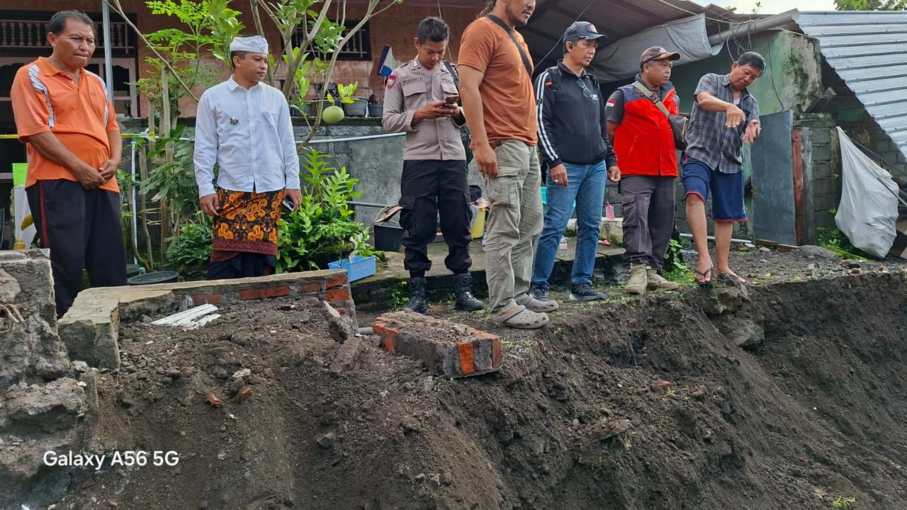 Rumah Ambruk Saat Hujan Deras, Pasutri di Bali Tertimbun Longsor
