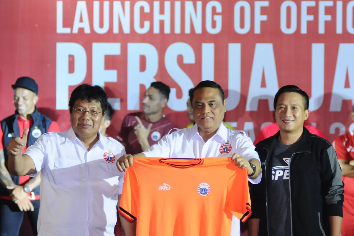 Persija Resmi Kenalkan Kaus Tim Untuk Musim 2018