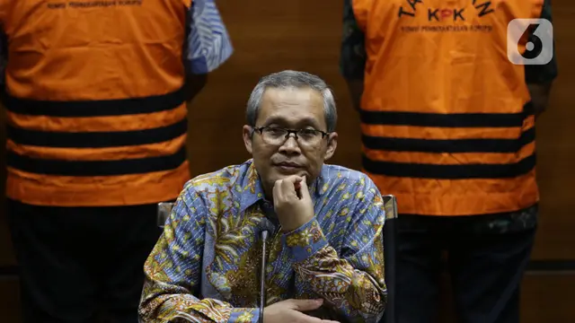 KPK Tahan Empat Tersangka Suap Pemeriksa Laporan Keuangan PUTR Pemprov Sulsel
