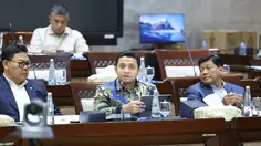 IHSG Anjlok, DPR Desak OJK Benahi Pasar Modal