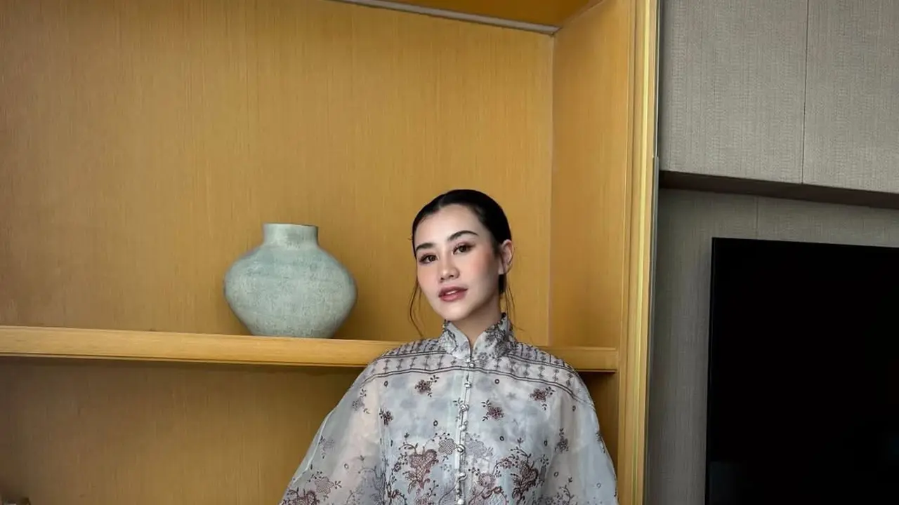 Elegan dan Lembut, Gaya Aaliyah Massaid Balut Embroidery Dress Rp1,3 Jutaan di Pernikahan Ranggaz & Angie