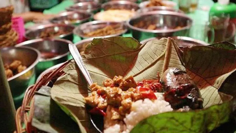 15 Makanan Khas Cirebon Ini Bertahan dari Gempuran Junk Food