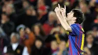 Penyerang Barcelona Lionel Messi mencetak lima gol untuk menghancurkan Bayer Leverkusen 7-1 pada leg kedua 16 besar Liga Champions di Nou Camp, Barcelona, 7 Maret 2012. AFP PHOTO/LLUIS GENE