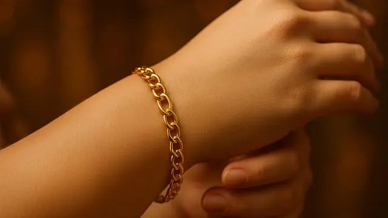 Selain Cuff Mutiara Mini, Ini Model Gelang yang Cocok buat Tangan Berisi