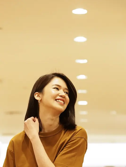 Laura Basuki (Bambang E Ros/Fimela.com)