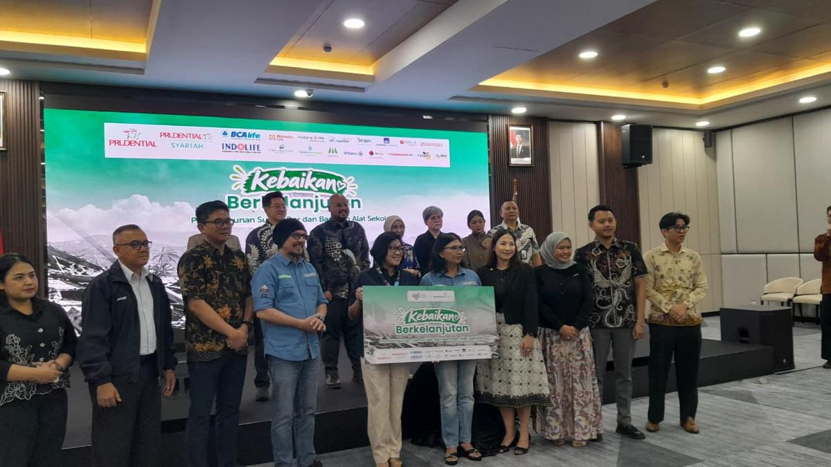 Asosiasi Asuransi Jiwa Indonesia (AAJI) bersama 19 perusahaan anggota berkolaborasi dengan Yayasan Benih Baik untuk membantu masyarakat terdampak gempa NTT.