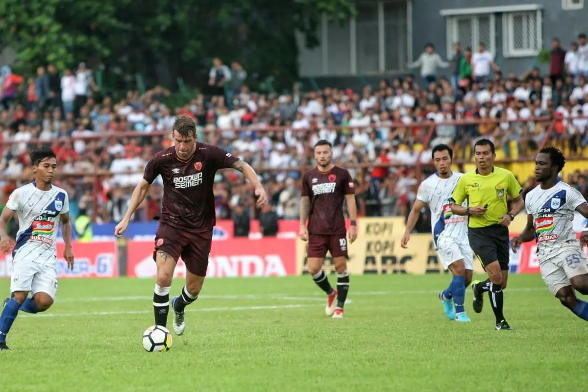 PSM Makassar vs PSIS Semarang