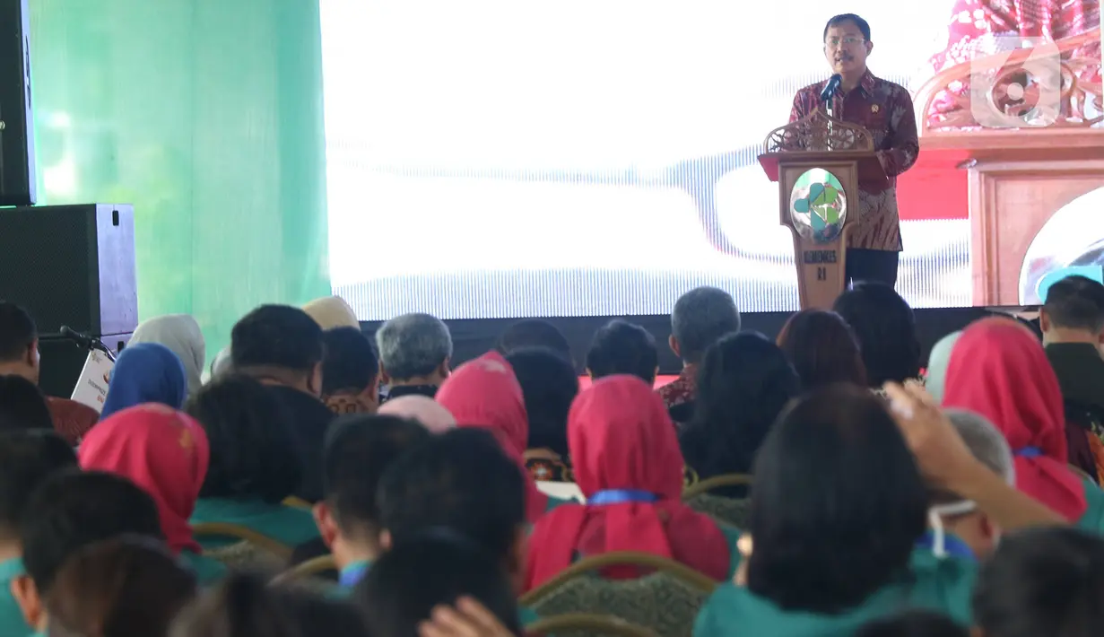 Menteri Kesehatan, Terawan Agus Putranto memberikan sambutan dalam peringatan Hari Gizi Nasional ke-60 di halaman Gedung Kementerian Kesehatan, Jakarta, Selasa (28/1/2020). Kegiatan tersebut mengangkat tema Gizi Optimal Untuk Generasi Milenial. (Liputan6.com/Angga Yuniar)