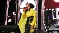 Syahrini Guncang Pestapora 2026, Persembahkan Lagu Cinta untuk Reino Barack