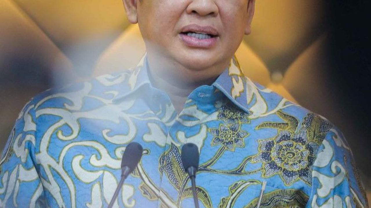FOTO: Diapit Fadel Muhammad dan Ahmad Basarah, Bambang Soesatyo Sampaikan Agenda Sidang Tahunan MPR 2023