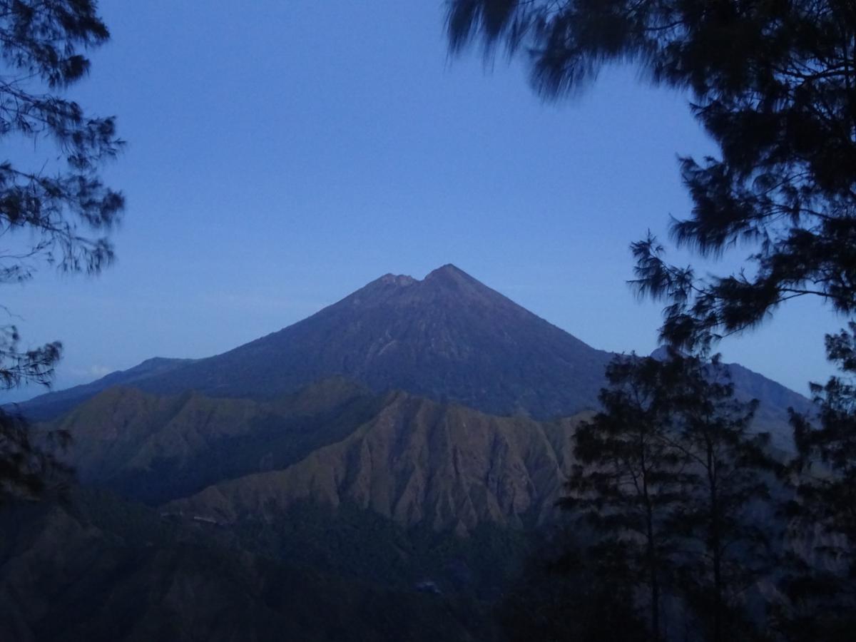 Respons Kemenpar Soal Pendaki Brasil Jatuh di Gunung Rinjani yang Terpantau dalam Kondisi Tidak Bergerak