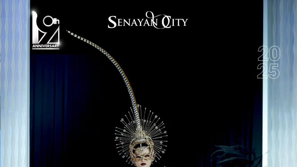 Tiga Maestro Indonesia Rinaldy Yunardi, Tex Saverio, dan Agus Lim Buka Fashion Nation XIX dengan Koleksi Megah