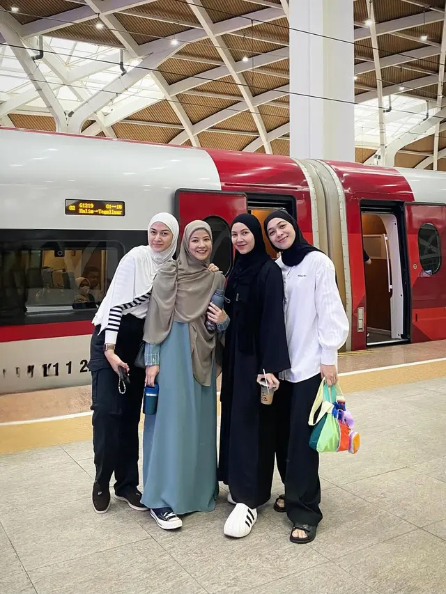Potret Persahabatan Geng Ranayu