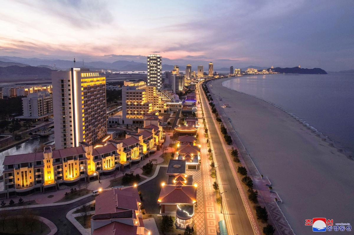 Resor wisata pantai di Korea Utara