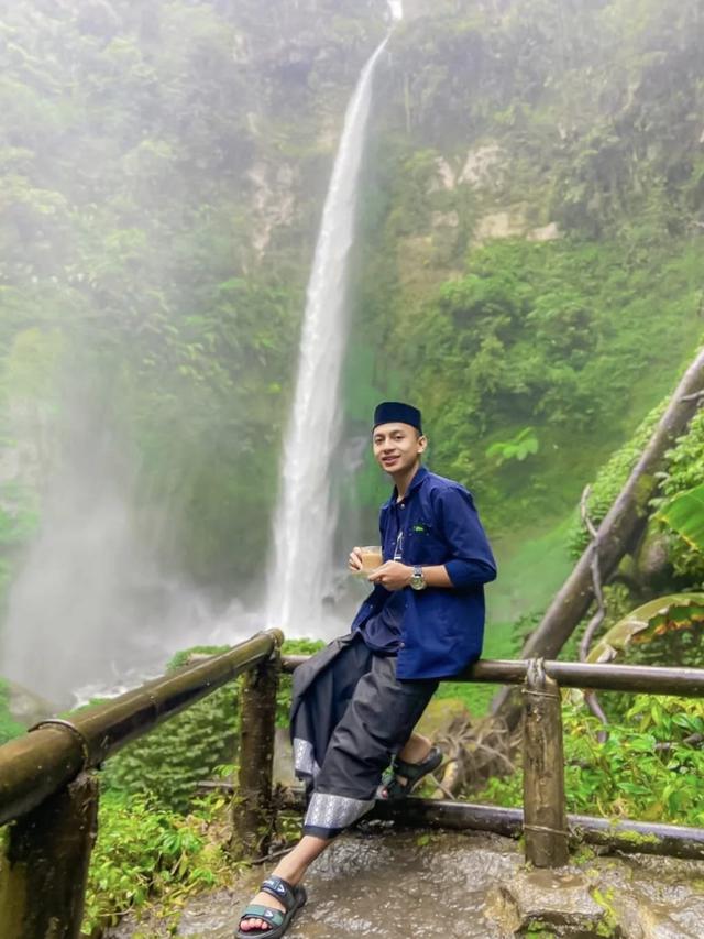 Viral Pria Jatuh Freestyle