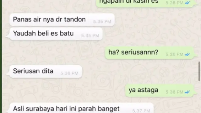Bak Mandi Berisi Es Batu