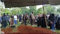 Persiapan Pemakaman Mpok Alpa dari Rumah Duka Sampai Peristirahatan Terakhir