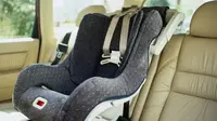 Jika car seat sekarang mengutamakan keamanan dan kenyamanan anak, dahulu tak begitu tak terlalu dipikirkan. 