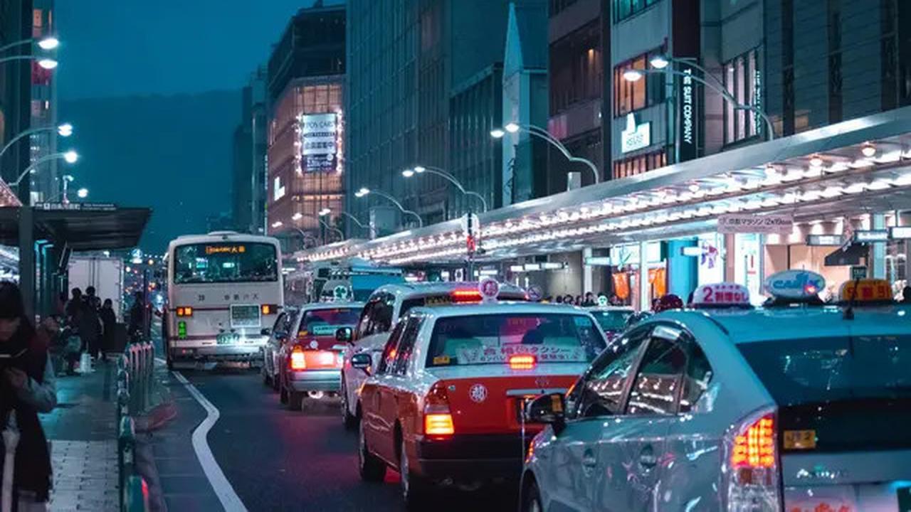 China Catat Rekor Dunia, Macet Mobil Terpanjang di Dunia Berlangsung 12 Hari hingga 100 Km