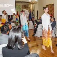 Kebaya Noni dari Sulawesi Utara yang Membuat Kagum di Panggung New York USA, Toronto Canada dan Houston Texas . dok. Kebaya Noni