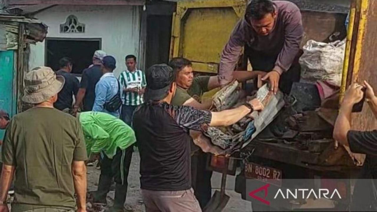 Pemkab Bangka Barat Bersihkan Saluran Air, Jaga Estetika Cagar Budaya Mentok