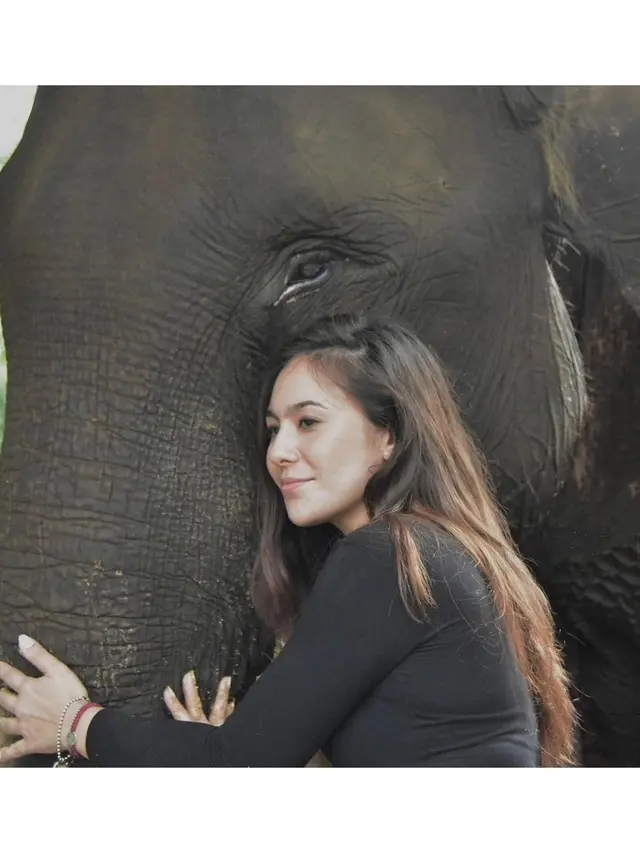 6 Potret Kenangan Wulan Guritno Bareng Gajah Rahman, Mati Diracun dan Gading Dicuri