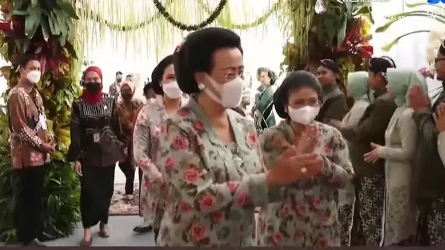 Gusti Kanjeng Ratu Hemas, Permaisuri Sri Sultan Hamengkubuwono Jadi Salah Satu Penyiram Siraman Erina Gudono