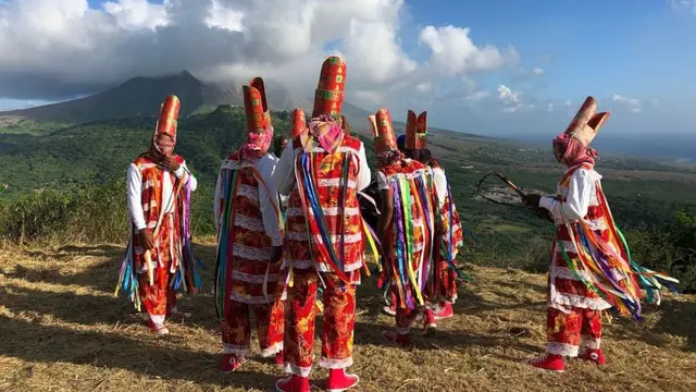 Populasi Montserrat sebagian besar keturunan Afrika
