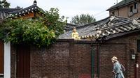 Bukchon Hanok Village di Seoul, Korea Selatan. (dok. Anthony WALLACE / AFP)