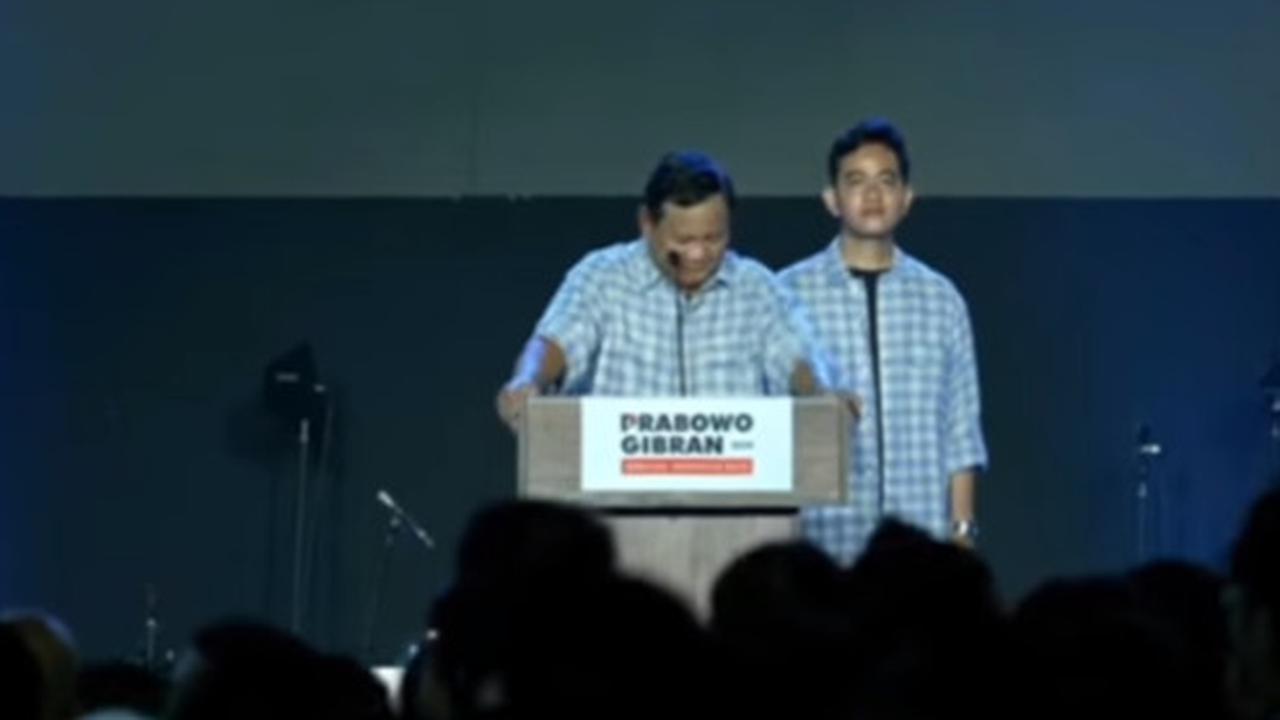 Tak berselang lama, ungkapan Prabowo tersebut menuai reaksi tawa dari para pendukungnya.&nbsp;
