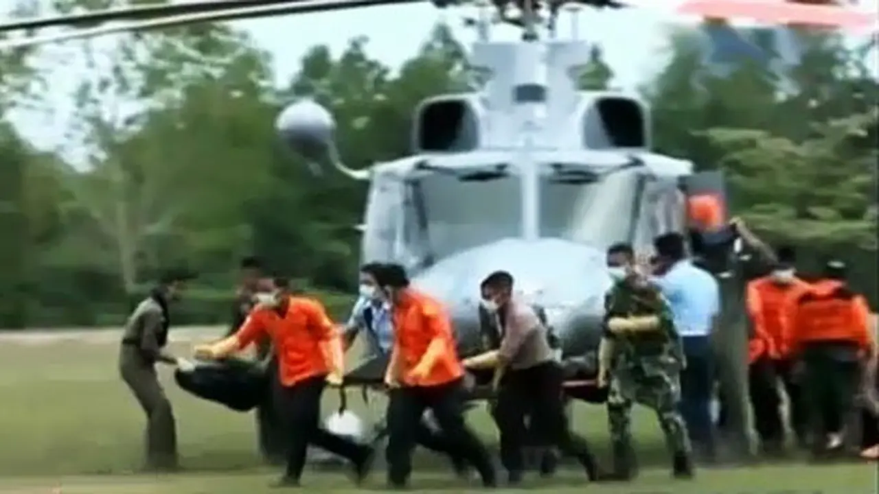 Evakuasi-Korban-AirAsia