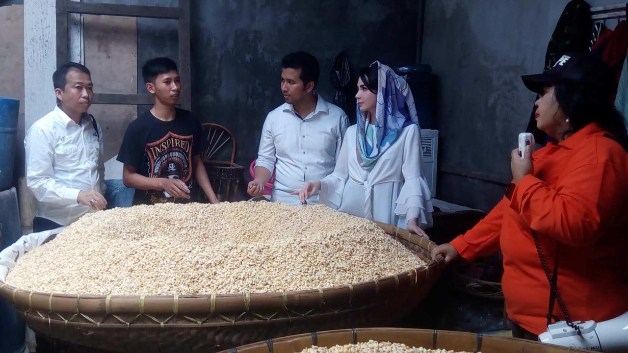 Emil Dardak dan Puti Guntur Saling Tebar Pesona di Kota Malang