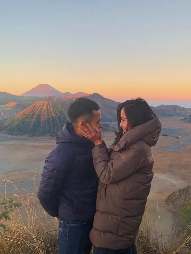 Pacaran dengan Atlet Baseball, Ini 6 Potret Salsabilla Adriani dan Kekasih