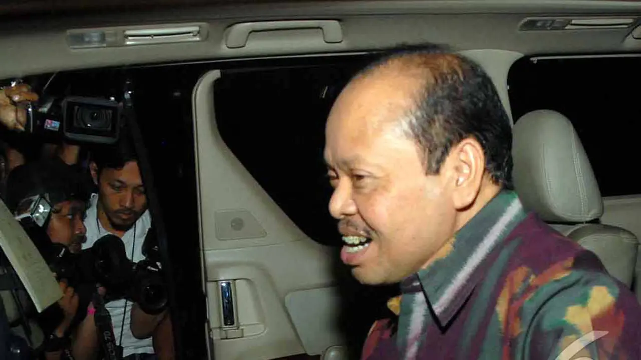 Diperiksa 10 Jam, Wajah Sutan Bhatoegana Kusut