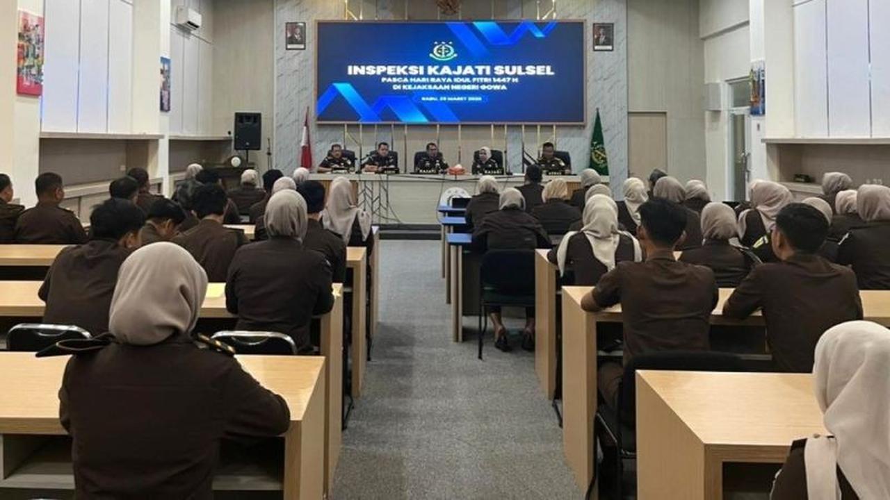 Kajati Sulsel Larang Jaksa Perpanjang Libur Lebaran, Tegaskan Disiplin di Hari Pertama Kerja