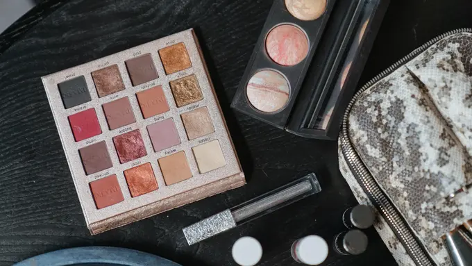 ilustrasi urutan makeup/cottonbro/pexels