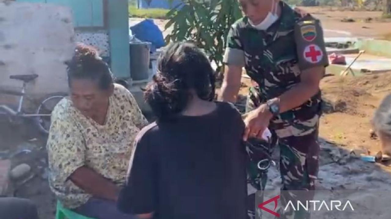 TNI Gelar Layanan Kesehatan Pascabencana, Pastikan Warga Terdampak Banjir Sumut Terlayani